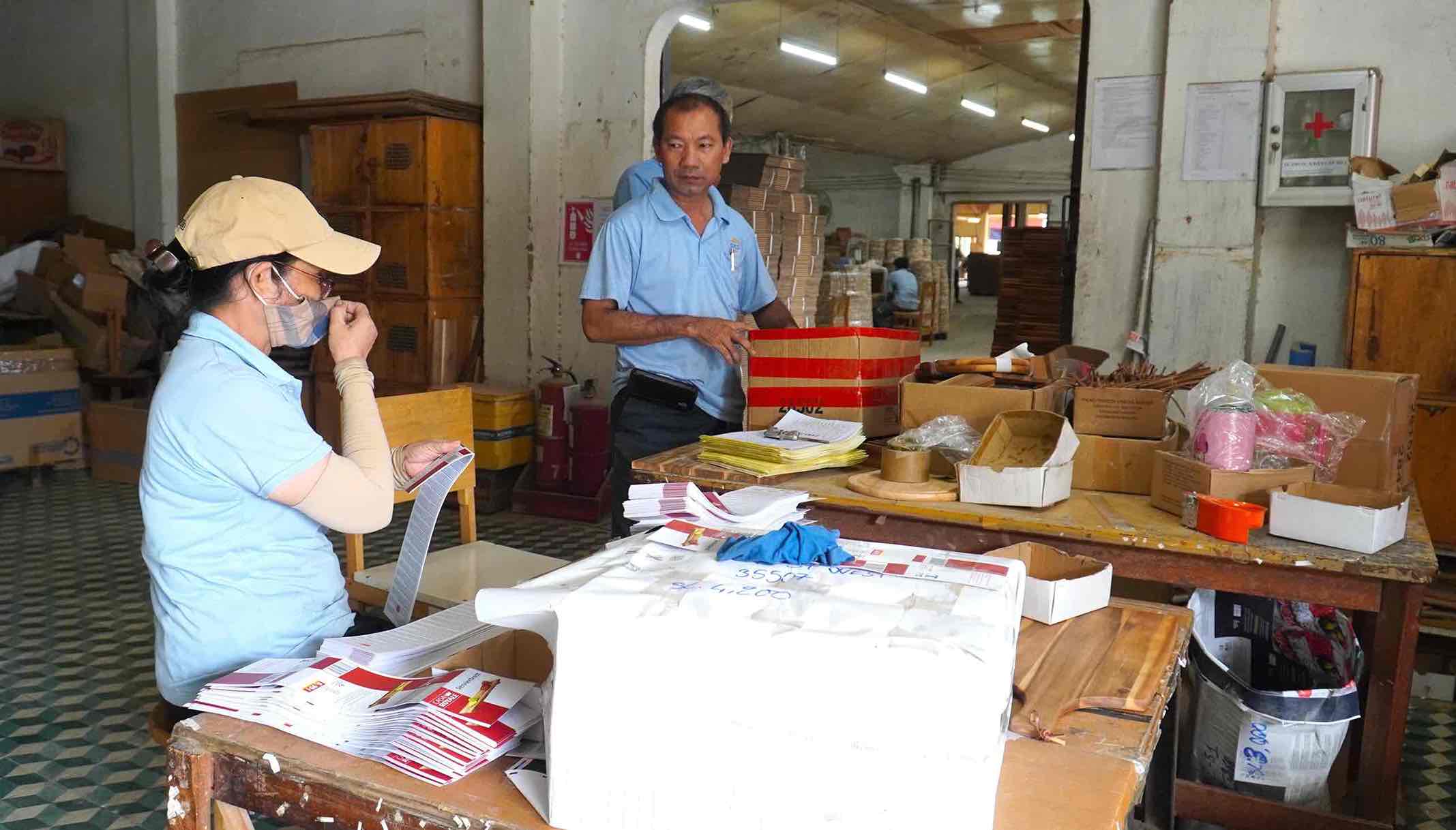 Người lao động đang làm việc tại Công ty Cổ phần Chế biến hàng xuất khẩu Đồng Nai ở Khu công nghiệp Biên Hòa 1. Ảnh: HAC